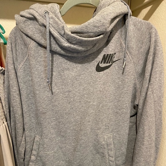 Nike Tops - Nike hoodie
